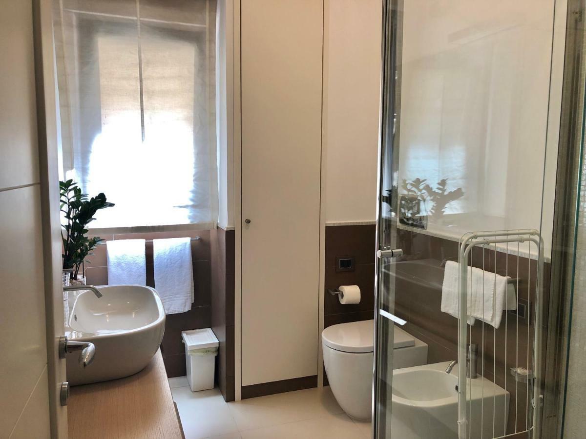 Visconti Apartment. Рим Экстерьер фото