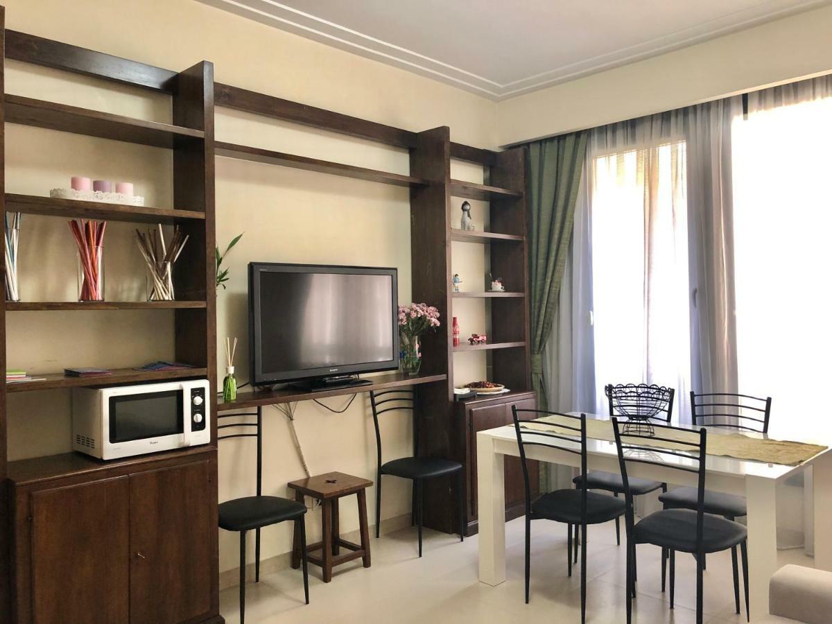 Visconti Apartment. Рим Экстерьер фото
