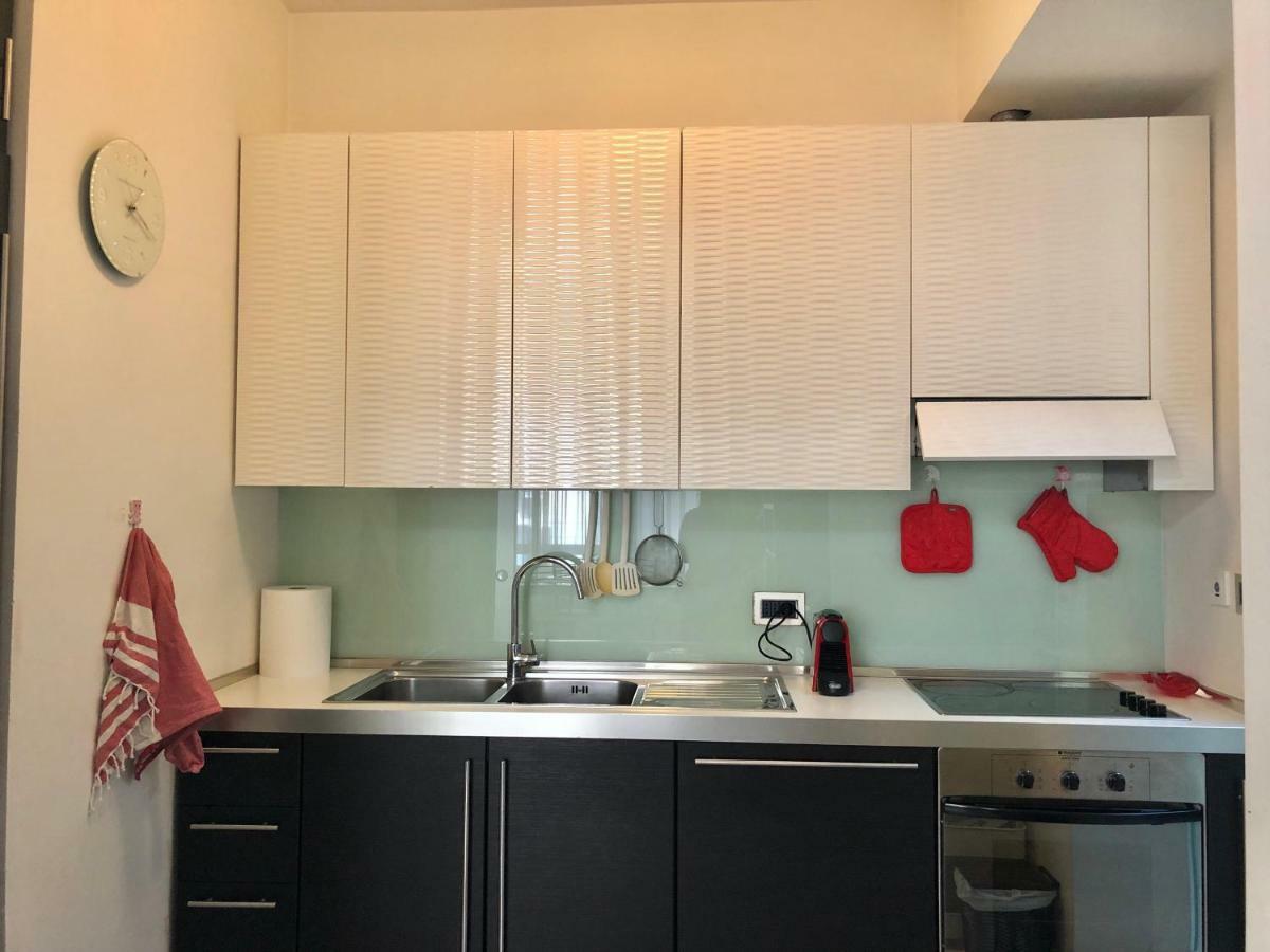 Visconti Apartment. Рим Экстерьер фото