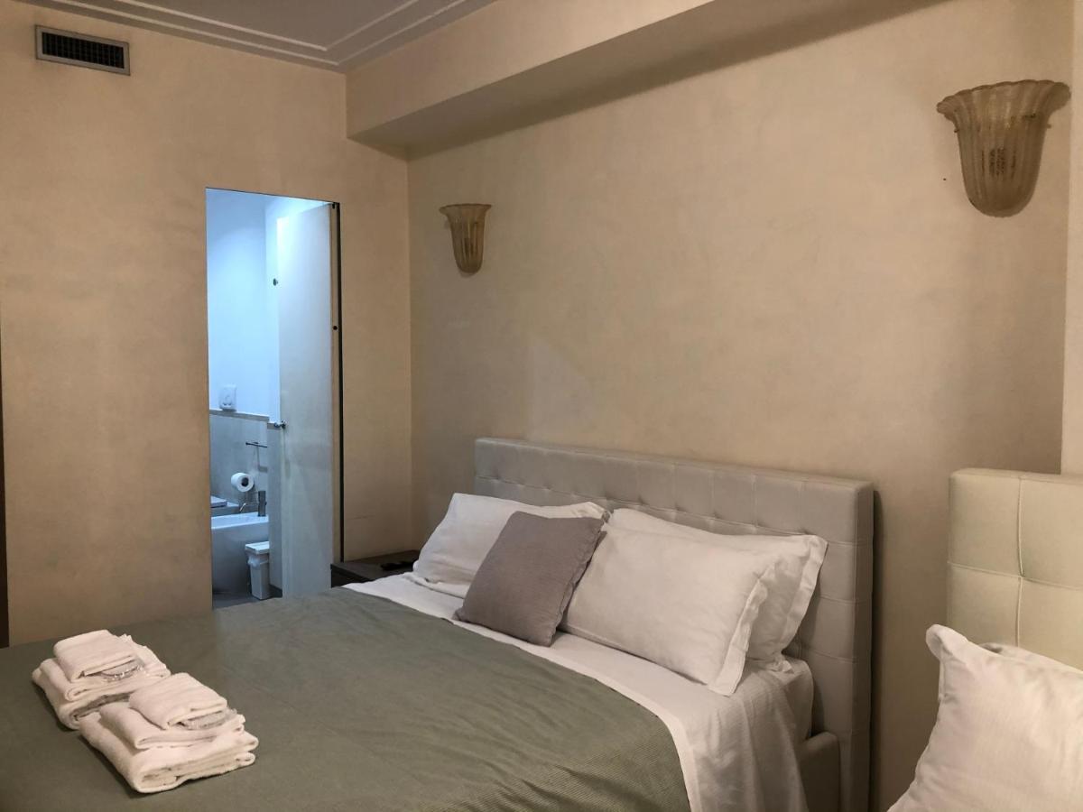 Visconti Apartment. Рим Экстерьер фото