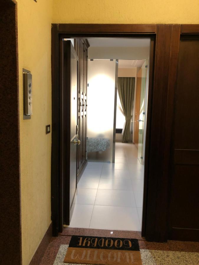 Visconti Apartment. Рим Экстерьер фото
