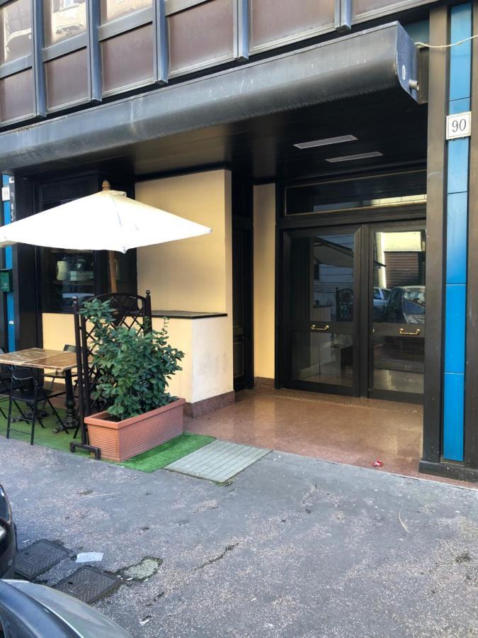 Visconti Apartment. Рим Экстерьер фото